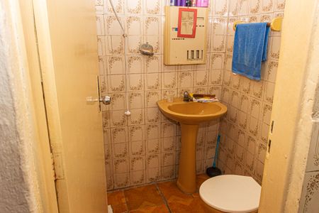 Casa à venda com 250m², 3 quartos e 2 vagas Casa à venda com 250m², 3 quartos e 2 vagasBanheiro de serviço