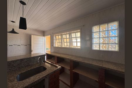 Casa à venda com 262m², 4 quartos e 4 vagasCozinha