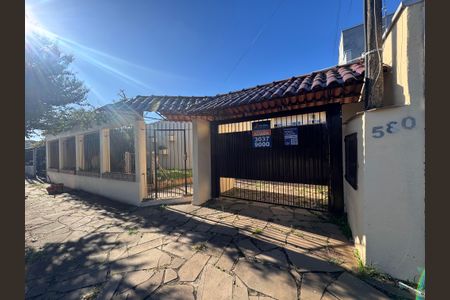 Casa à venda com 262m², 4 quartos e 4 vagasFachada
