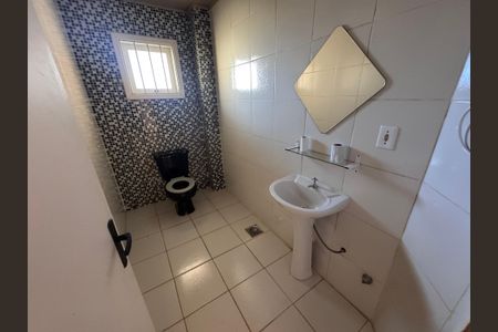 Casa à venda com 262m², 4 quartos e 4 vagasBanheiro 2 