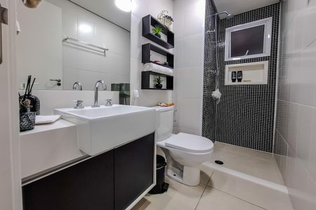 Apartamento à venda com 85m², 3 quartos e 2 vagas Apartamento à venda com 85m², 3 quartos e 2 vagasBanheiro Social