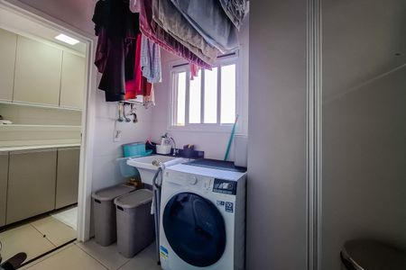 Apartamento à venda com 85m², 3 quartos e 2 vagas Apartamento à venda com 85m², 3 quartos e 2 vagasÁrea de Serviço