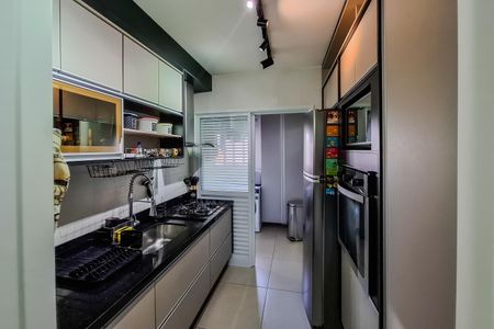 Apartamento à venda com 85m², 3 quartos e 2 vagas Apartamento à venda com 85m², 3 quartos e 2 vagasCozinha