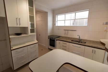 Apartamento à venda com 113m², 2 quartos e 1 vaga Apartamento à venda com 113m², 2 quartos e 1 vagaCozinha