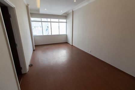Apartamento à venda com 113m², 2 quartos e 1 vaga Apartamento à venda com 113m², 2 quartos e 1 vagaSala
