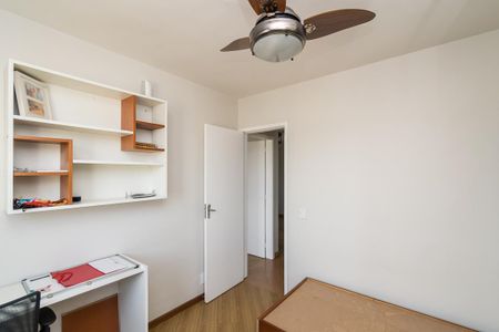 Apartamento à venda com 160m², 4 quartos e 1 vagaQuarto 2