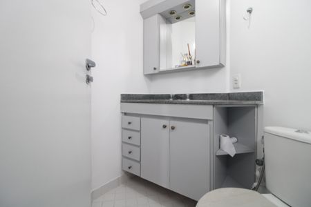 Apartamento à venda com 72m², 3 quartos e 1 vagaBanheiro do Quarto 2