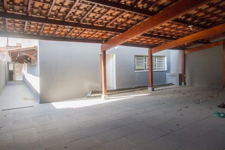 Casa para alugar com 379m², 6 quartos e 2 vagasQuintal