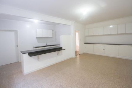 Casa para alugar com 379m², 6 quartos e 2 vagasCozinha