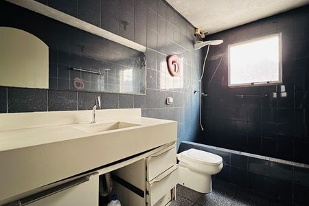 Casa para alugar com 150m², 3 quartos e 5 vagas Casa para alugar com 150m², 3 quartos e 5 vagasBanheiro