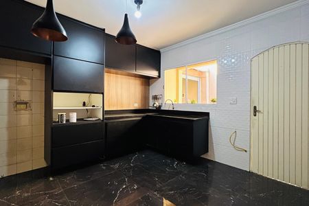 Casa para alugar com 150m², 3 quartos e 5 vagas Casa para alugar com 150m², 3 quartos e 5 vagasCozinha
