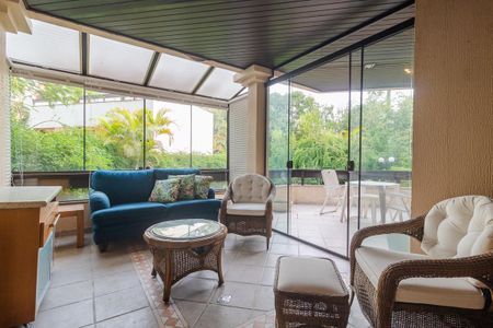 Varanda de apartamento à venda com 3 quartos, 137m² em Cavalhada, Porto Alegre