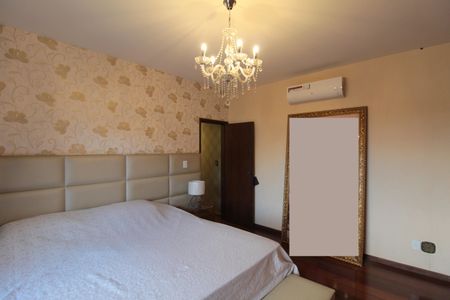 Casa à venda com 380m², 4 quartos e 6 vagasSuíte 1