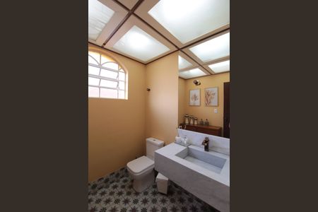 Casa à venda com 380m², 4 quartos e 6 vagasLavabo da Sala de Jantar