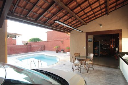 Casa à venda com 380m², 4 quartos e 6 vagasÁrea Gourmet