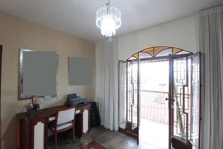 Casa à venda com 380m², 4 quartos e 6 vagasHall dos Quartos