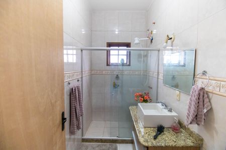 Casa à venda com 210m², 4 quartos e 2 vagas Casa à venda com 210m², 4 quartos e 2 vagasBanheiro da Suíte 3