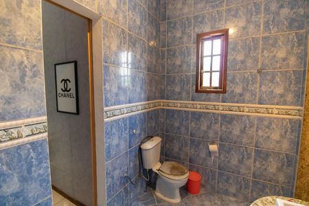 Casa à venda com 210m², 4 quartos e 2 vagas Casa à venda com 210m², 4 quartos e 2 vagasBanheiro da Suíte 1