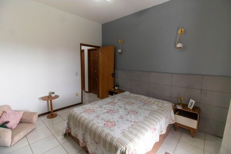 Casa à venda com 210m², 4 quartos e 2 vagas Casa à venda com 210m², 4 quartos e 2 vagasSuíte 2