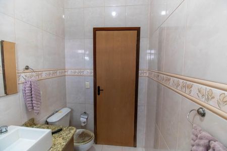 Casa à venda com 210m², 4 quartos e 2 vagas Casa à venda com 210m², 4 quartos e 2 vagasBanheiro da Suíte 3