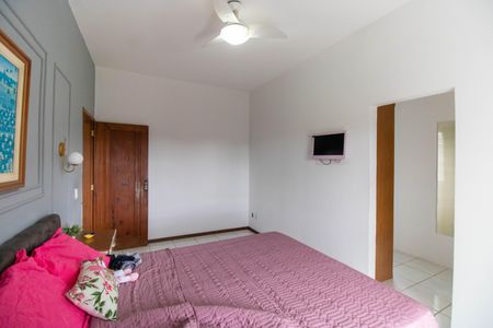 Casa à venda com 210m², 4 quartos e 2 vagas Casa à venda com 210m², 4 quartos e 2 vagasSuíte 3