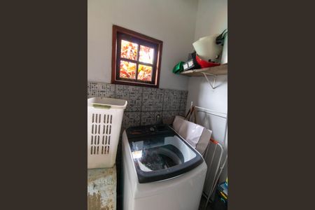 Casa à venda com 210m², 4 quartos e 2 vagas Casa à venda com 210m², 4 quartos e 2 vagasÁrea de Serviço