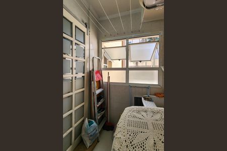 Apartamento à venda com 83m², 3 quartos e 1 vaga Apartamento à venda com 83m², 3 quartos e 1 vagaÁrea de Serviço