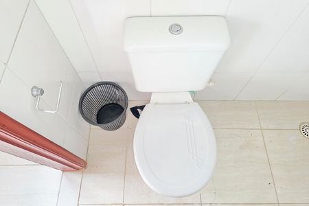 Casa para alugar com 341m², 5 quartos e 8 vagas Casa para alugar com 341m², 5 quartos e 8 vagasBanheiro de Serviço