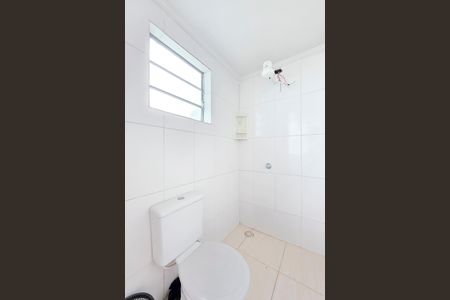 Casa para alugar com 341m², 5 quartos e 8 vagas Casa para alugar com 341m², 5 quartos e 8 vagasBanheiro de Serviço