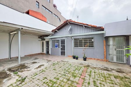Casa para alugar com 341m², 5 quartos e 8 vagas Casa para alugar com 341m², 5 quartos e 8 vagasFachada