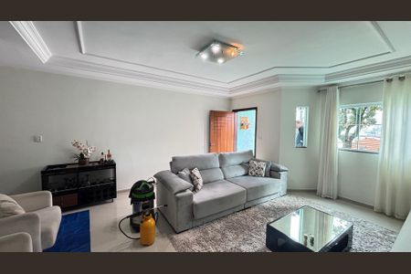 Casa para alugar com 246m², 3 quartos e 5 vagas Casa para alugar com 246m², 3 quartos e 5 vagasSala