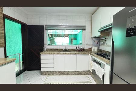 Casa para alugar com 246m², 3 quartos e 5 vagas Casa para alugar com 246m², 3 quartos e 5 vagasCozinha