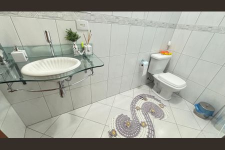 Casa para alugar com 246m², 3 quartos e 5 vagas Casa para alugar com 246m², 3 quartos e 5 vagasLavabo