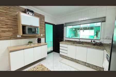Casa para alugar com 246m², 3 quartos e 5 vagas Casa para alugar com 246m², 3 quartos e 5 vagasCozinha