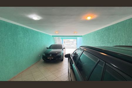 Casa para alugar com 246m², 3 quartos e 5 vagas Casa para alugar com 246m², 3 quartos e 5 vagasGaragem