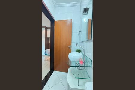 Casa para alugar com 246m², 3 quartos e 5 vagas Casa para alugar com 246m², 3 quartos e 5 vagasBanheiro da Suíte 2