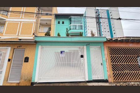 Casa para alugar com 246m², 3 quartos e 5 vagas Casa para alugar com 246m², 3 quartos e 5 vagasFachada