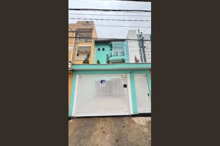 Casa para alugar com 246m², 3 quartos e 5 vagas Casa para alugar com 246m², 3 quartos e 5 vagasFachada