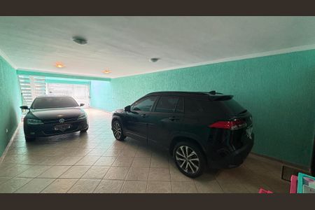 Casa para alugar com 246m², 3 quartos e 5 vagas Casa para alugar com 246m², 3 quartos e 5 vagasGaragem