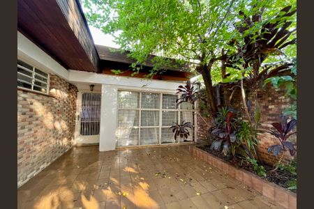 Casa para alugar com 565m², 4 quartos e 2 vagasÁrea externa