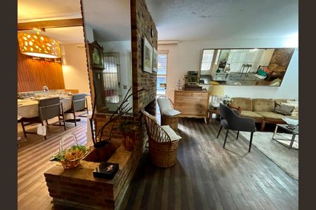 Casa para alugar com 565m², 4 quartos e 2 vagasSala 1