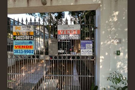 Casa para alugar com 565m², 4 quartos e 2 vagasFachada