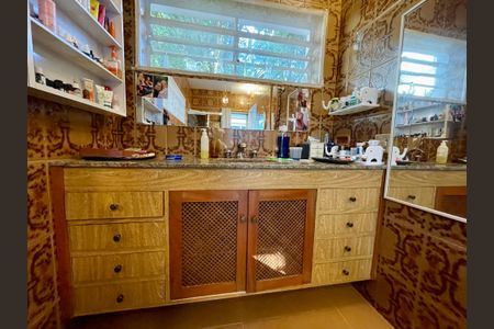 Casa para alugar com 565m², 4 quartos e 2 vagasBanheiro da Suíte