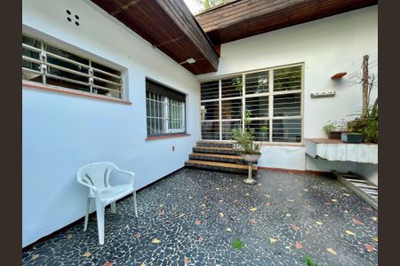 Casa para alugar com 565m², 4 quartos e 2 vagasÁrea externa