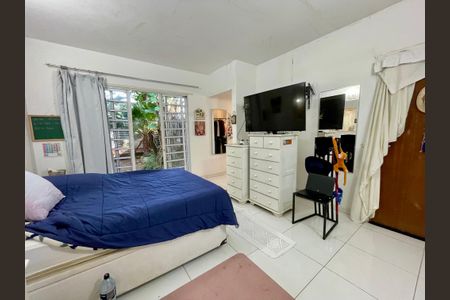 Casa para alugar com 565m², 4 quartos e 2 vagasSuíte