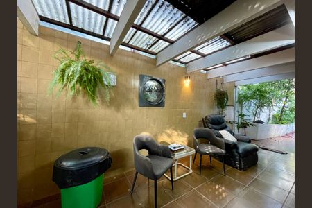 Casa para alugar com 565m², 4 quartos e 2 vagasÁrea externa