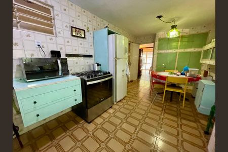 Casa para alugar com 565m², 4 quartos e 2 vagasCozinha