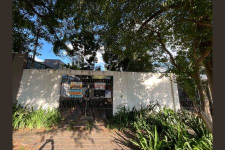 Casa para alugar com 565m², 4 quartos e 2 vagasFachada