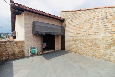 Casa à venda com 200m², 3 quartos e 2 vagasFoto 09