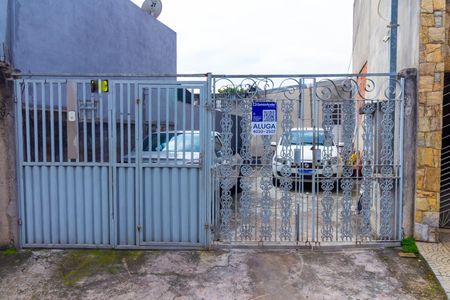 Casa para alugar com 120m², 2 quartos e 1 vaga Casa para alugar com 120m², 2 quartos e 1 vagaFachada